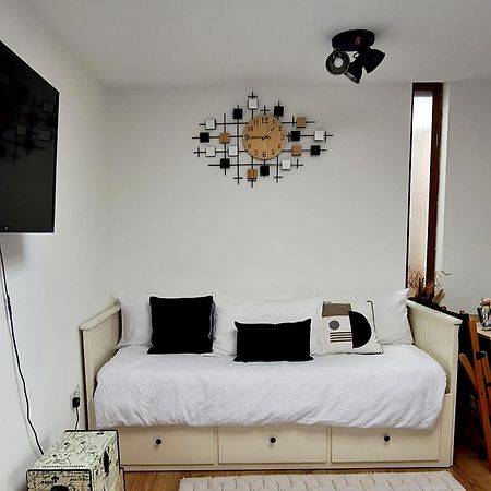 Canterbury Romantic Modern Home Goodnestone  Екстериор снимка