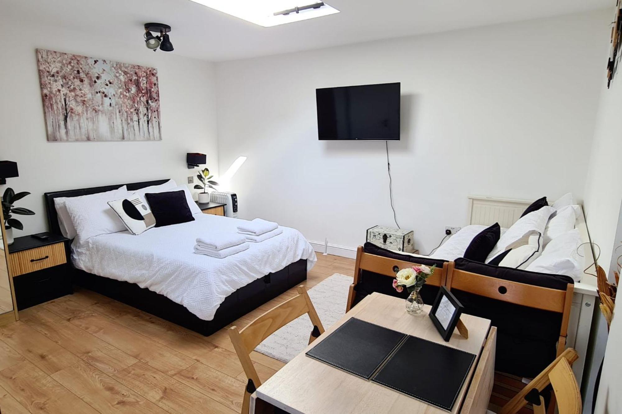 Canterbury Romantic Modern Home Goodnestone  Екстериор снимка