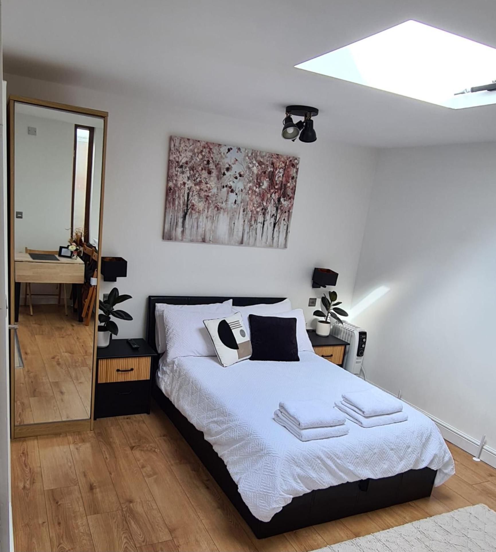 Canterbury Romantic Modern Home Goodnestone  Екстериор снимка